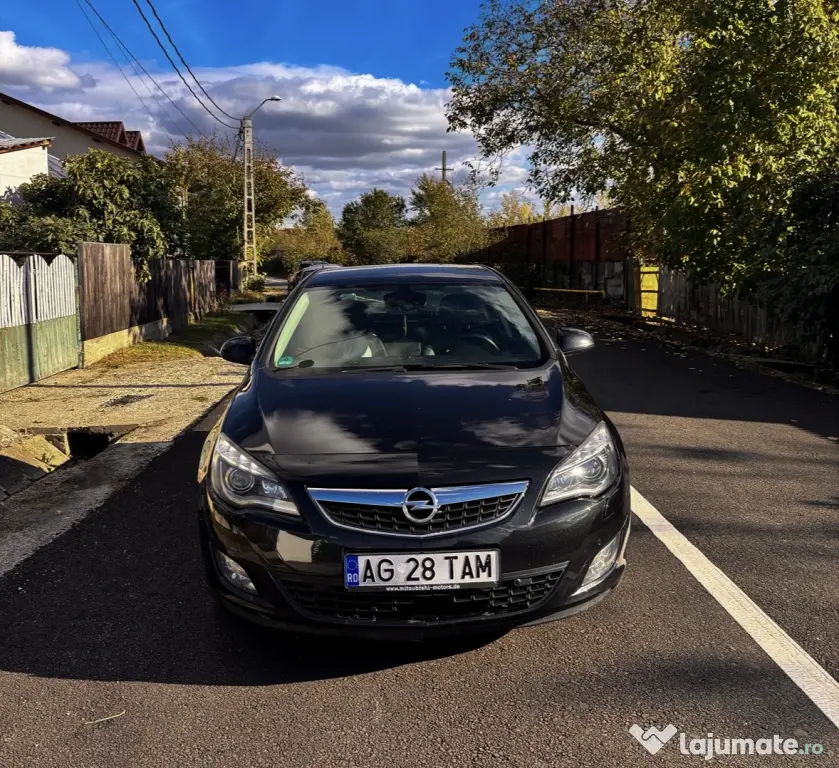 OPEL Astra 2012 — imagine 10