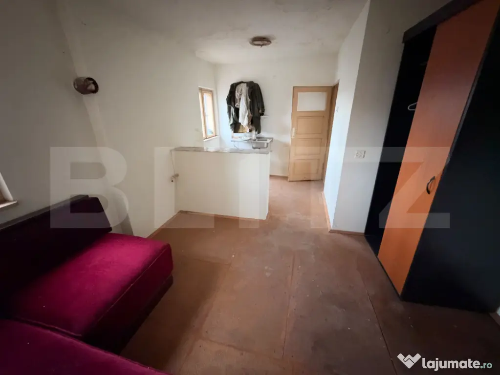 Apartament de vânzare – 4 camere + mansardă, 141 mp, Cen - Ploiesti (Prahova)