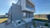 Casa individuala moderna cu 4 camere, 2 dressinguri, in Giar