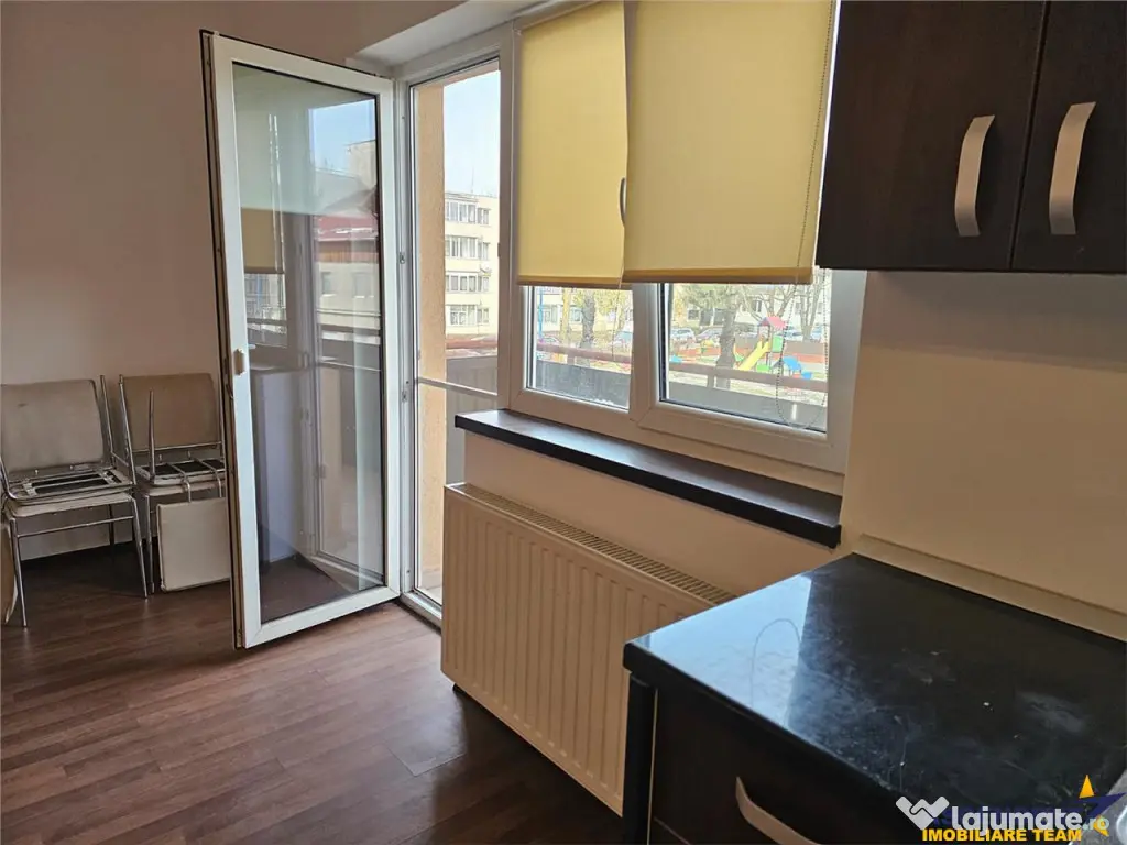 Mobilat, tip studio, 47mp, etaj1, Tractorul, Brasov - Brasov (Brasov)