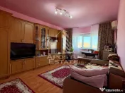 Apartament de vanzare 3 camere,2 bai, decomandat, renovat, Girocului 