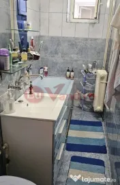 Apartament 2 camere de vanzare, IC Frimu, 57 mp, 2 balcoane, etaj 3/4