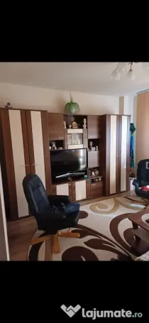 Mobila de sufragerie, pat și comoda