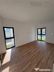 Apartament de cu 3 camere Tractorul 