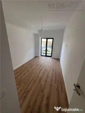Apartament de cu 3 camere Tractorul 