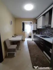 Inchiriere Apartament 2 camere decomandat, 54 mp, Eroilor 