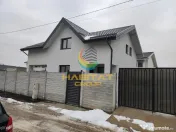 Casă P+M, 4 camere decomandate, 3 băi, teren 308mp, la cheie 