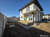 Casă 4 camere, beci, pod izolat Velux, finisaje piatră și marmură 