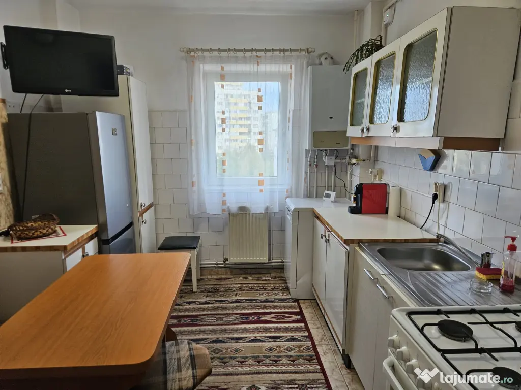 APARTAMENT 2 Camere decomandat/45MP/Pivnita/NICOLAE IORGA/pret neg.
