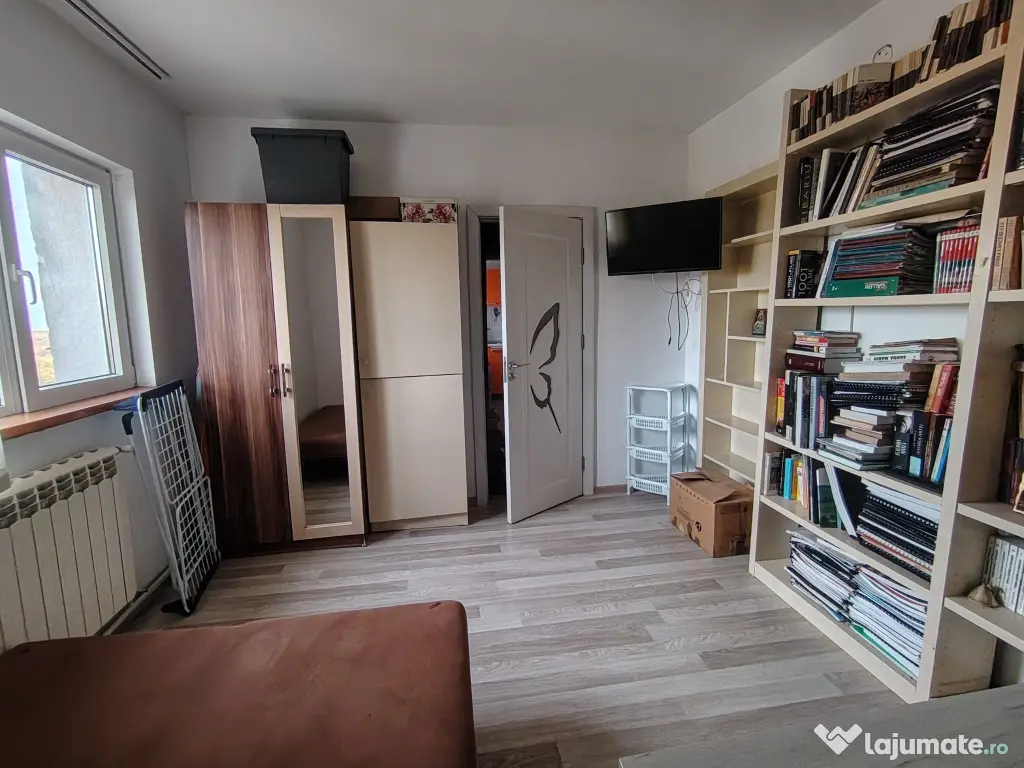 Închiriez o camera, Super Copou