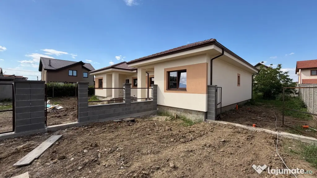 Duplex 3 camere | Toate utilitatile | Teren generos | Zona e - Mosnita Noua (Timis)