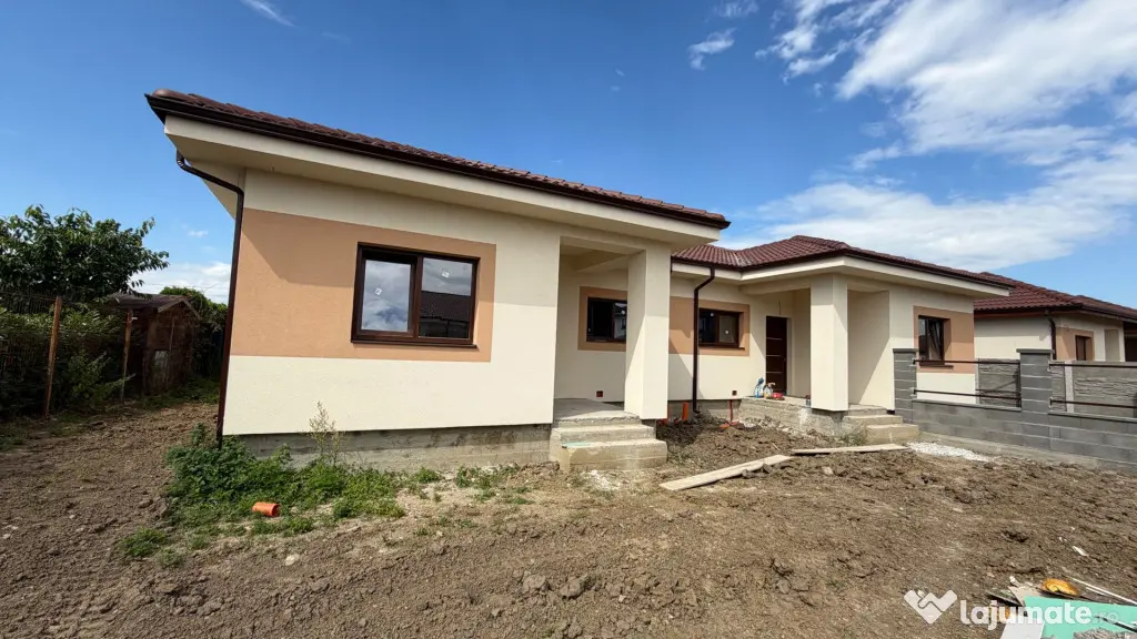 Duplex 3 camere | Toate utilitatile | Teren generos | Zona e - Mosnita Noua (Timis)