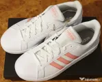 Adidasi sport pentru femei