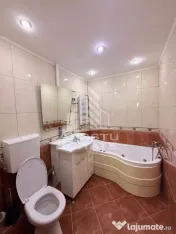 Apartament cu 3 camere de inchiriat centrala proprie, zona Lipovei