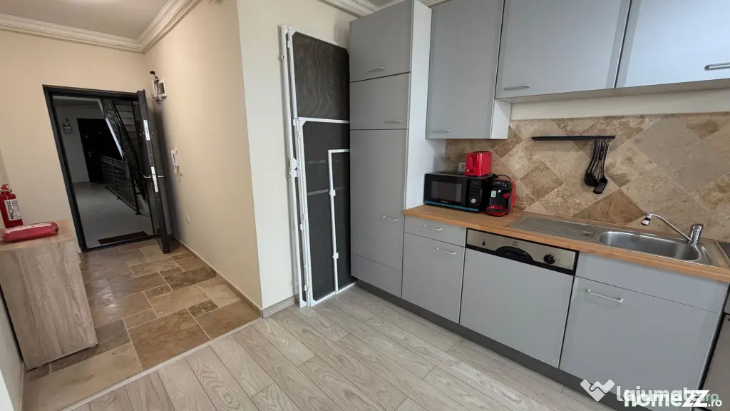 2 camere | Etaj Intermediar | Langa ESO | Loc de parcare | T - Giroc (Timis)