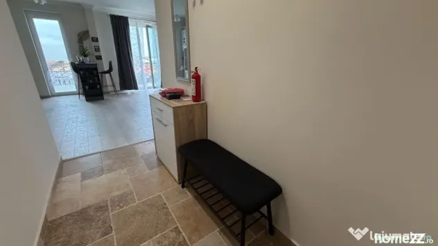 2 camere | Etaj Intermediar | Langa ESO | Loc de parcare | T - Giroc (Timis)