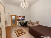 Casă tip triplex, 35 mp, zona Centrul Vechi