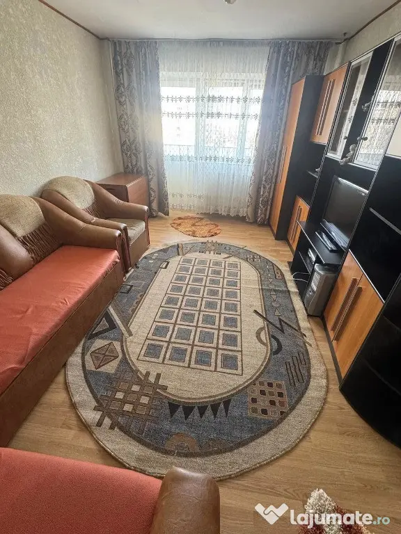 Apartament Cu 3 Camere Decomandate Zona George Enescu - Suceava (Suceava)