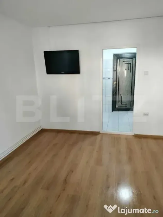 Garsoniera, decomandat, 20 mp + Boxa la subsol, zona micro 3 - Galati (Galati)