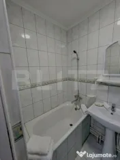 Garsoniera, decomandat, 20 mp + Boxa la subsol, zona micro 3