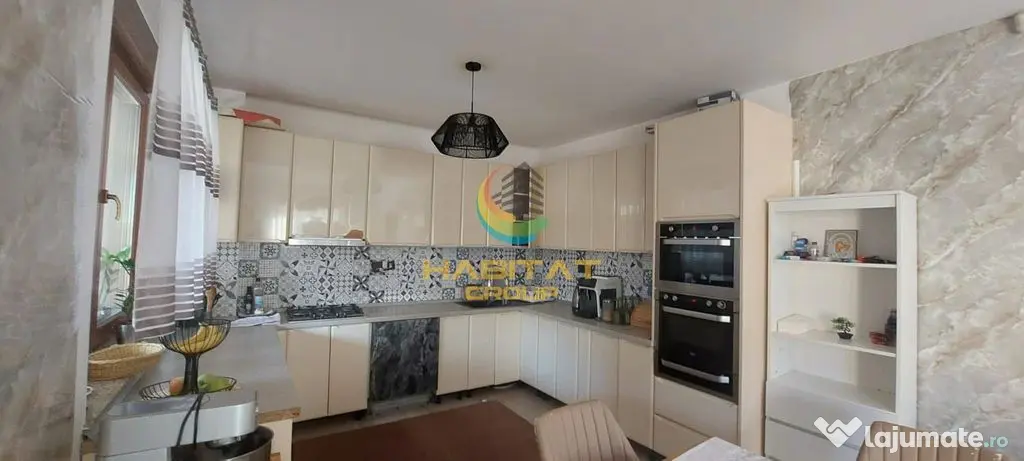 Vila 5 camere cu piscina si teren 500 mp Popesti Leordeni - Popesti Leordeni (Bucuresti-Ilfov)