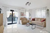 Apartament modern 2 camere de vânzare, cu terasă, ultracentral Arad 