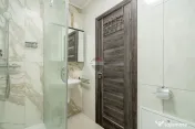 Apartament modern 2 camere de vânzare, cu terasă, ultracentral Arad 