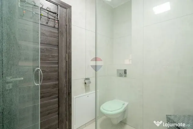 Apartament modern 2 camere de vânzare, cu terasă, ultracentral Arad - Arad (Arad)