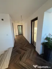 Casa de vanzare, 178 mp, zona Bucov