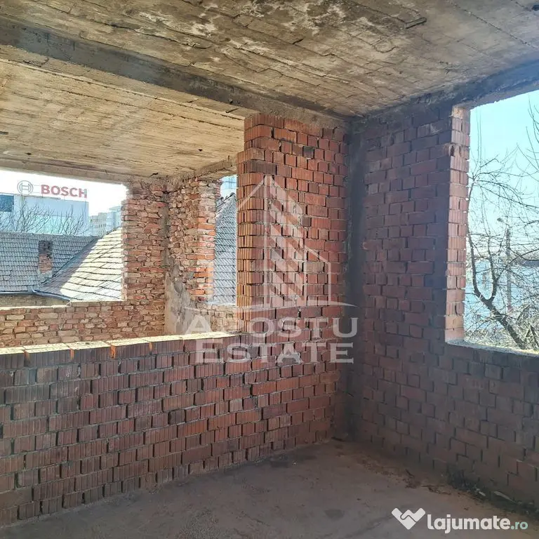 Casa individuala cu teren mare 843 mp,in zona Modern. - Timisoara (Timis)
