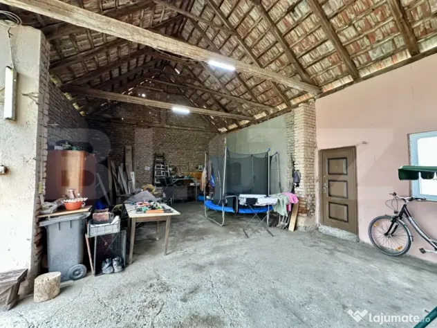 Casa individuala 3 camere,cu ANEXE,teren 2769 mp,TOTOI - Totoi (Alba)