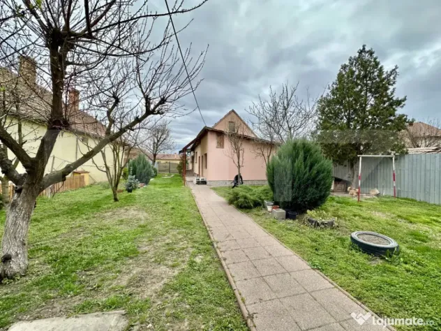 Casa individuala 3 camere,cu ANEXE,teren 2769 mp,TOTOI - Totoi (Alba)