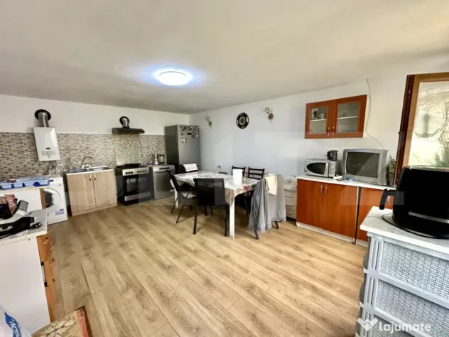 Casa individuala 3 camere,cu ANEXE,teren 2769 mp,TOTOI - Totoi (Alba)