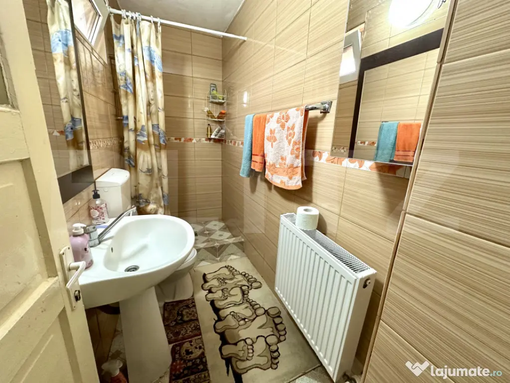 Casa individuala 3 camere,cu ANEXE,teren 2769 mp,TOTOI - Totoi (Alba)