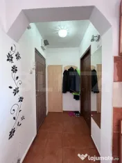 Apartament 3 camere, 55 mp, zona Micro 3 