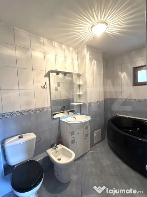 Apartament 4 camere, etaj 1 de vanzare - Brasov (Brasov)