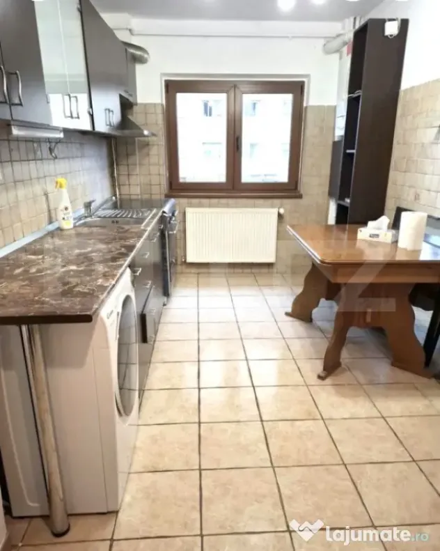 Apartament 4 camere, etaj 1 de vanzare - Brasov (Brasov)