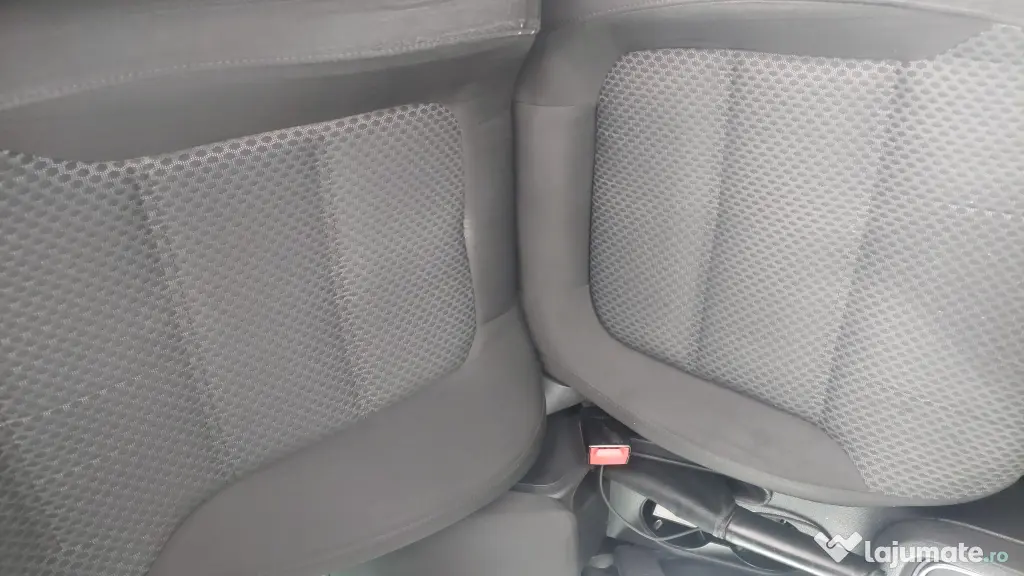 VOLKSWAGEN Jetta 2011 — imagine 4