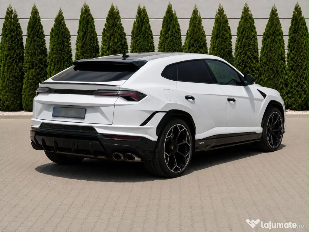Licitație Publică Lamborghini Urus Performante 2025 BEJ Chițu Laurențiu