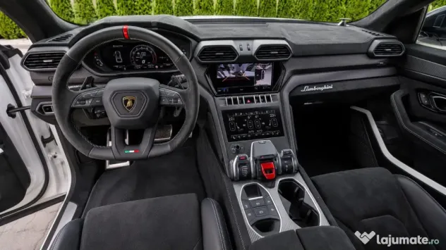 Licitație Publică Lamborghini Urus Performante 2025 BEJ Chițu Laurențiu