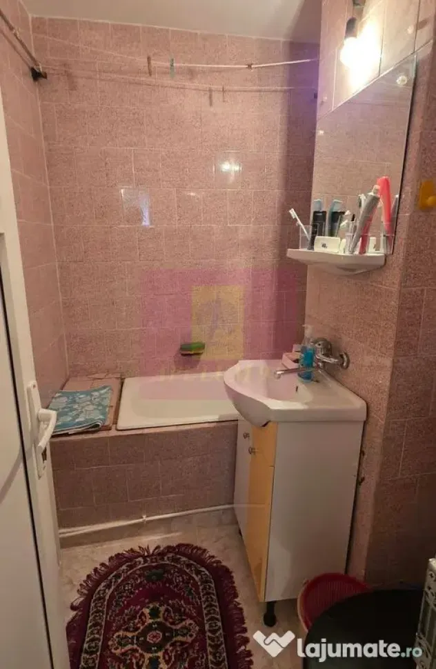 Apartament cu 2 camere de vânzare în Azuga – vedere spre munte - Azuga (Prahova)