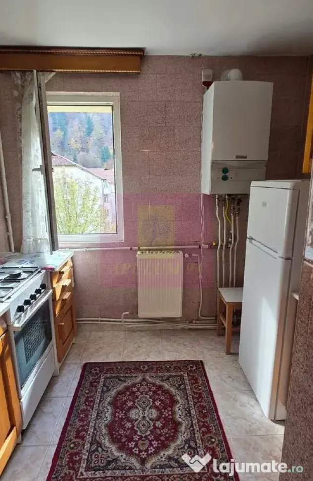 Apartament cu 2 camere de vânzare în Azuga – vedere spre munte - Azuga (Prahova)