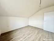 Duplex cu 4 camere - 100 mp utili - 320 de teren - Mosnita 
