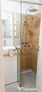 Apartament cu 2 camere de vanzare izolat cu lift etaj 1 zona