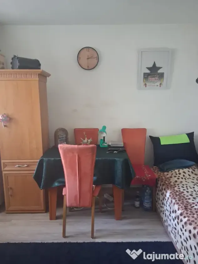 Garsoniera de vanzare