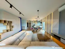 Apartament premium cu 3 camere de închiriat în zona Calea