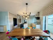 Apartament premium cu 3 camere de închiriat în zona Calea 