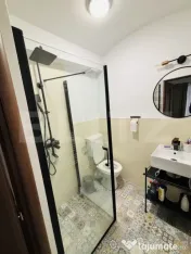 Studio cochet, ultracentral de închiriat 