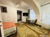 Studio cochet, ultracentral de închiriat 