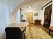 Studio cochet, ultracentral de închiriat 